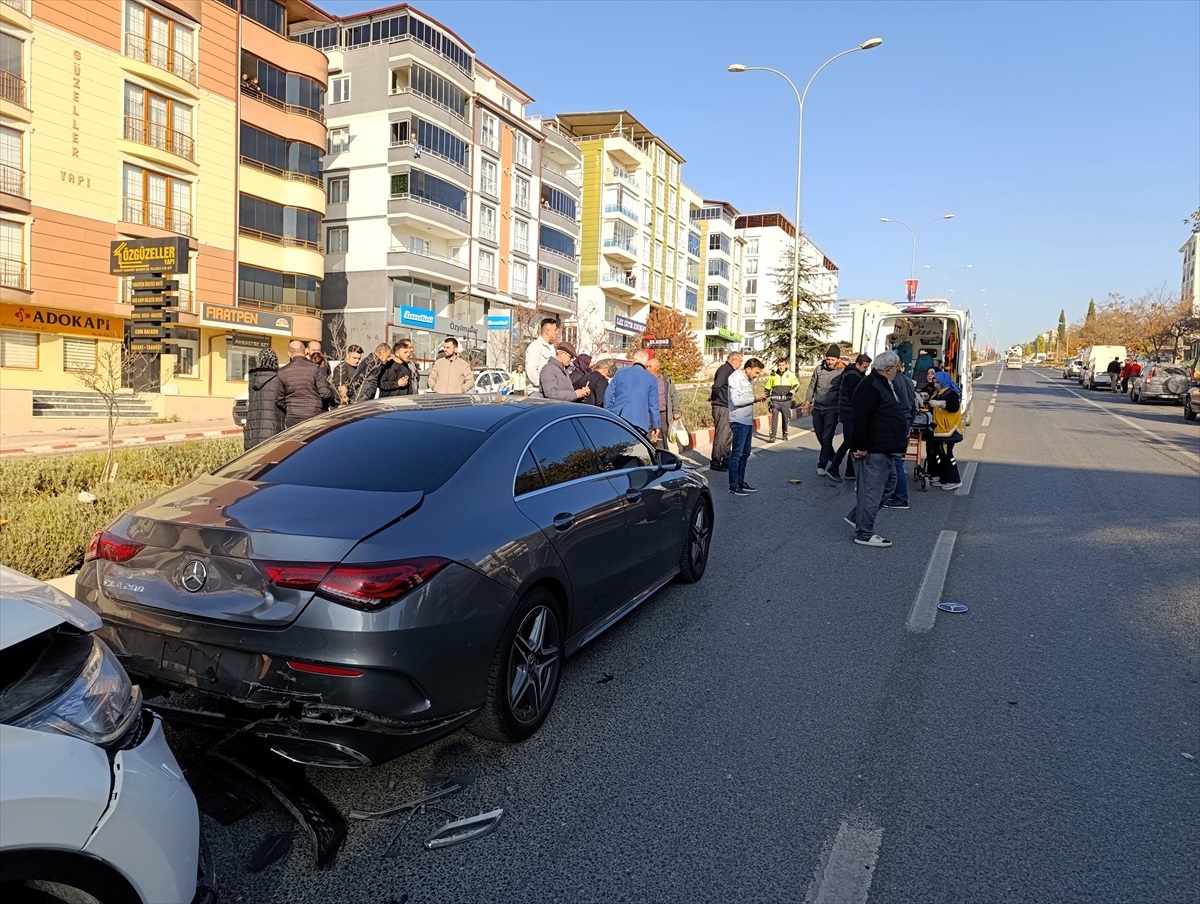 Bilecik\'te Yaya Kazası: 70 Yaşındaki Kadın Hayatını Kaybetti