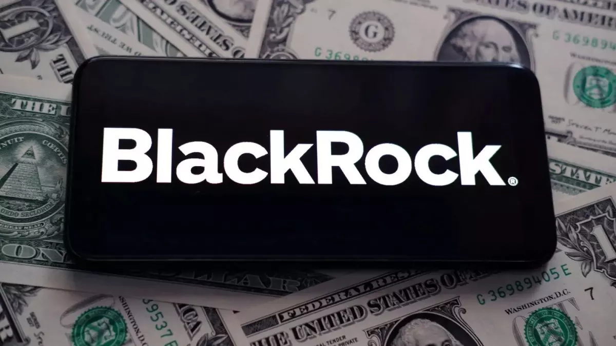 BlackRock Bitcoin ETF\'si altın fonlarını geride bıraktı