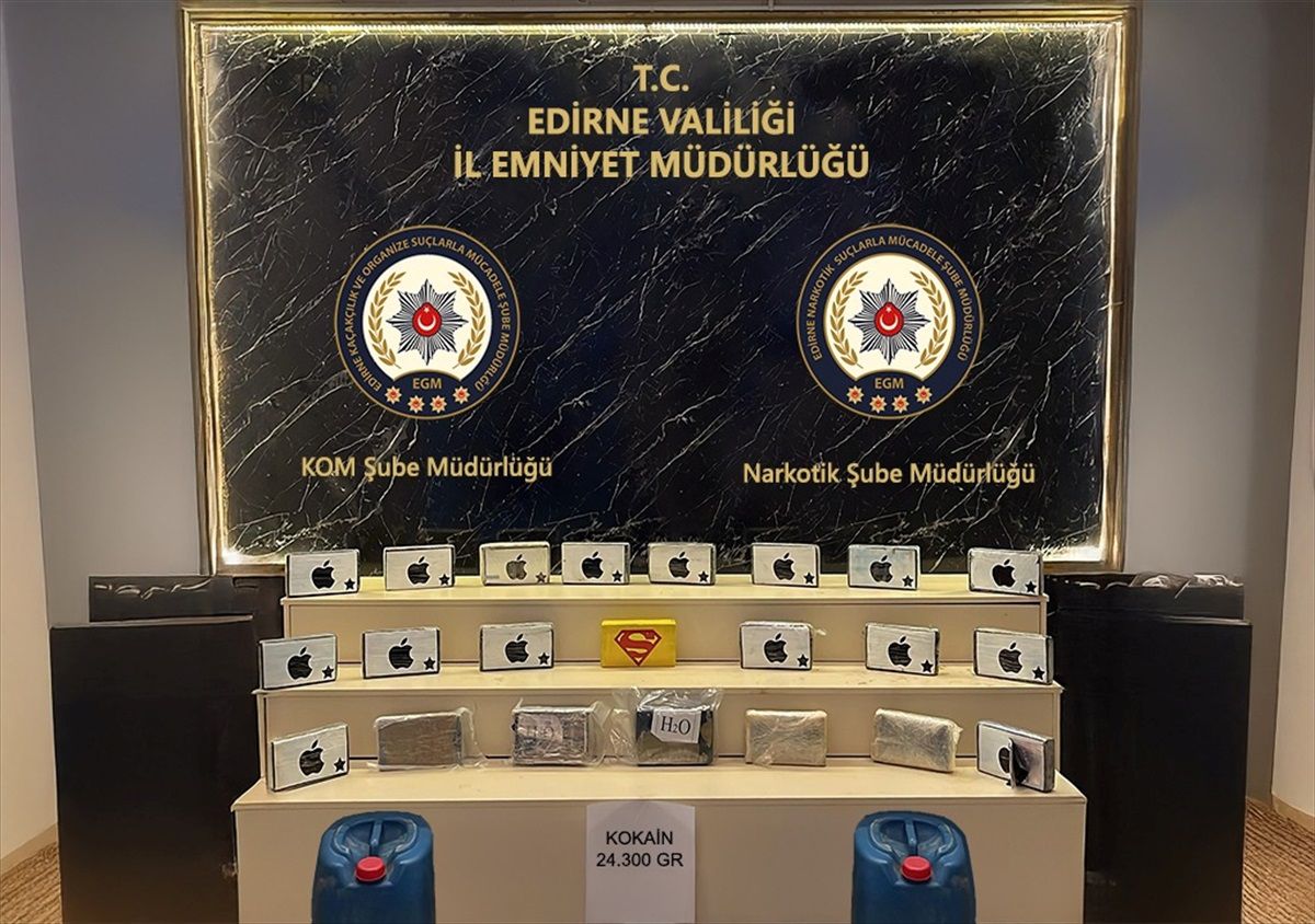 Edirne\'de Tırda 24.3 Kilo Kokain Ele Geçirildi