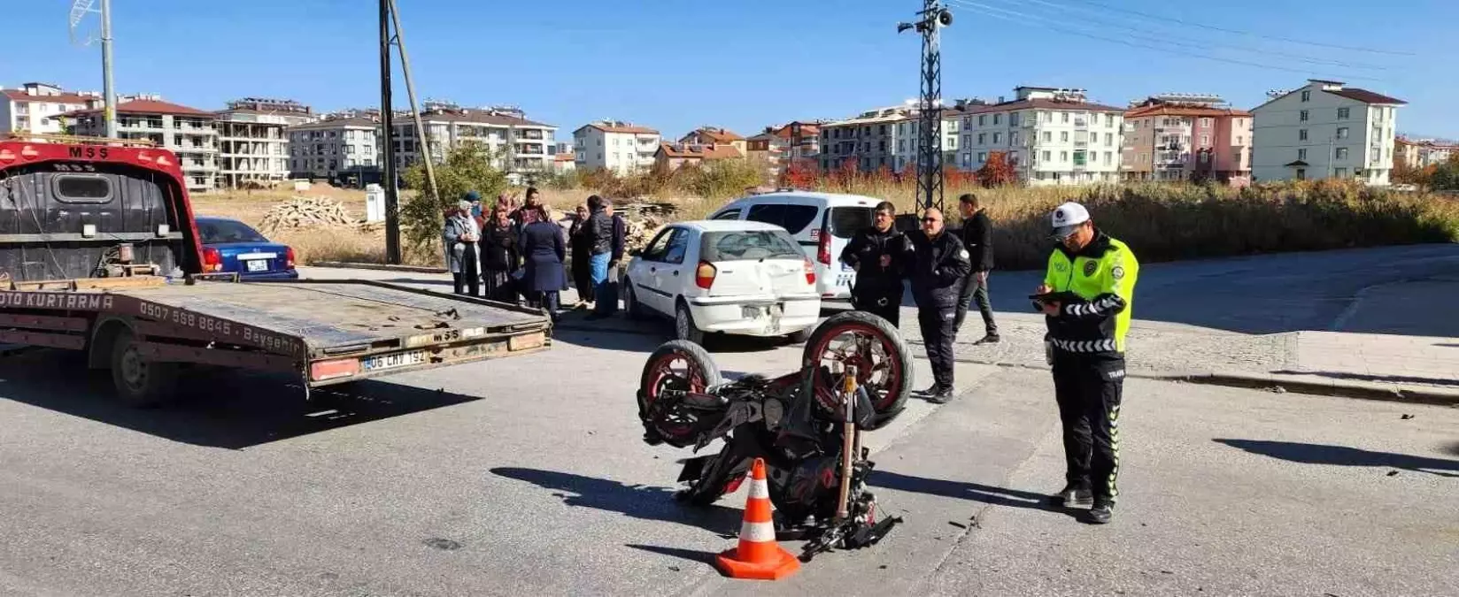 Beyşehir\'de Motosiklet Kazası: Sürücü Ağır Yaralı