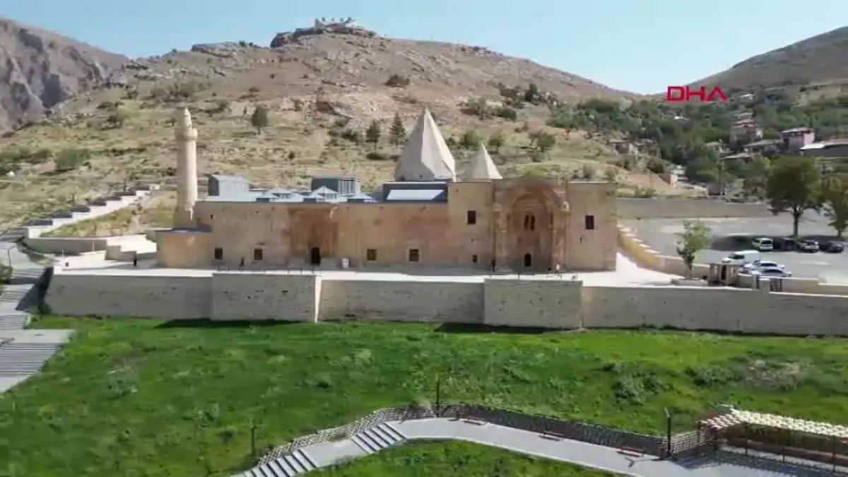 Divriği Ulu Camii\'nde Z Harfi Detayı