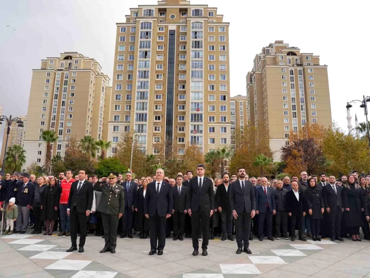 Ataşehir\'de Atatürk Anması: 86. Yıl Dönümünde Sevgi ve Saygıyla Anıldı