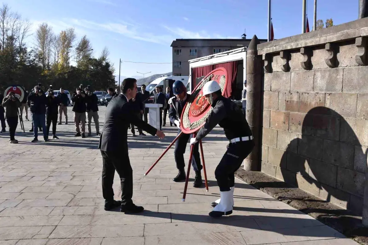 Bitlis\'te 10 Kasım Anma Programı Düzenlendi