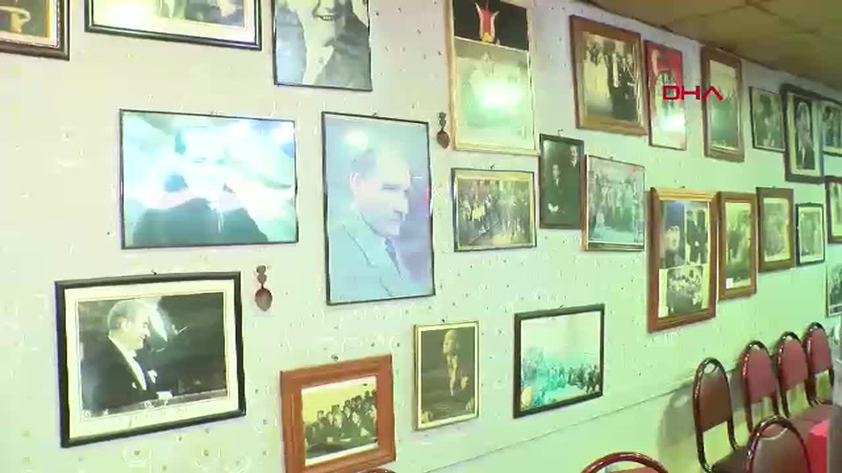 Atatürk Kahvehanesi\'nde Yas