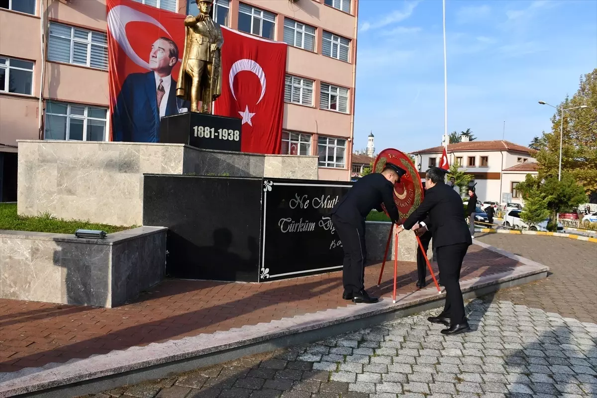 Büyük Önder Atatürk Samsun\'un ilçelerinde anıldı