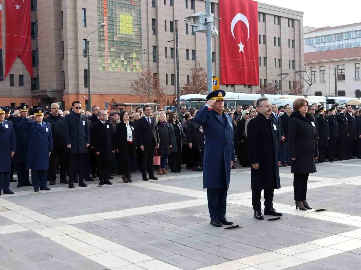 Eskişehir\'de 10 Kasım Atatürk\'ü anma töreni