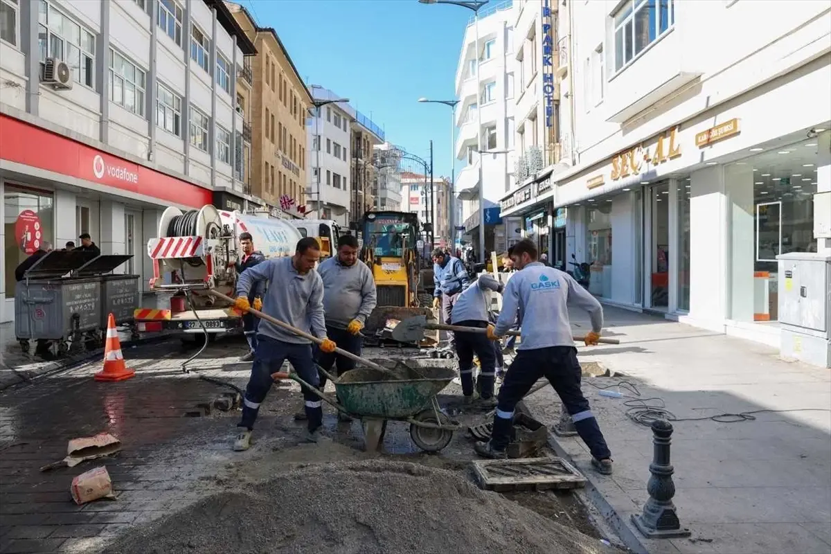 Gaziantep\'te Cadde Yenileme Çalışmaları Hızla Devam Ediyor