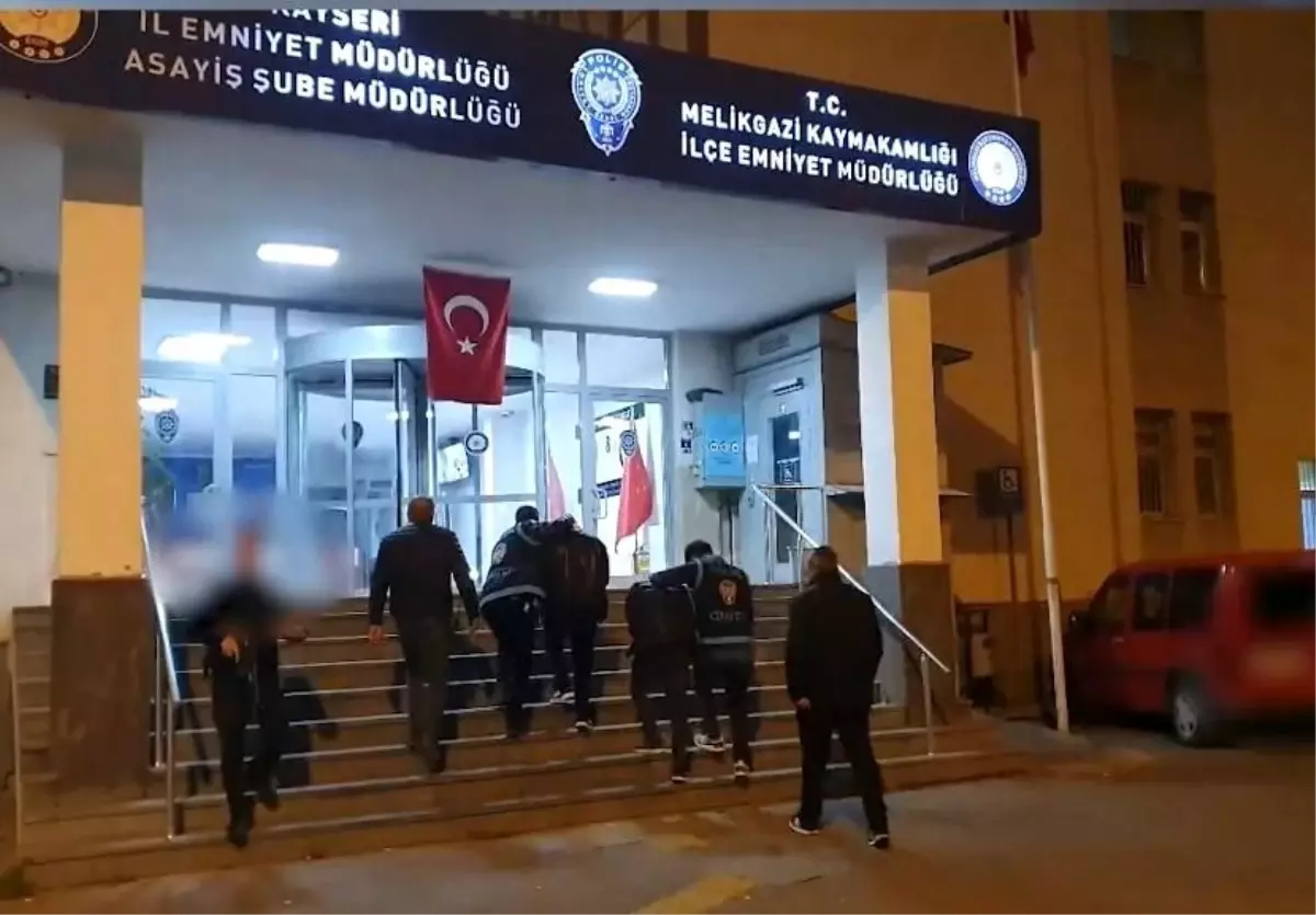 Kayseri\'de İşyerine Kurşunlama: 3 Şüpheli Yakalandı