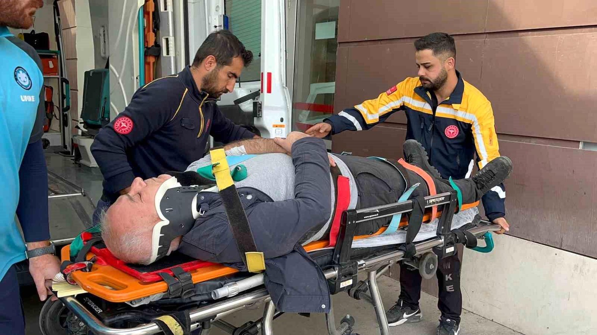 Adıyaman\'da Kaza: Motosiklet Sürücüsü Yaralandı
