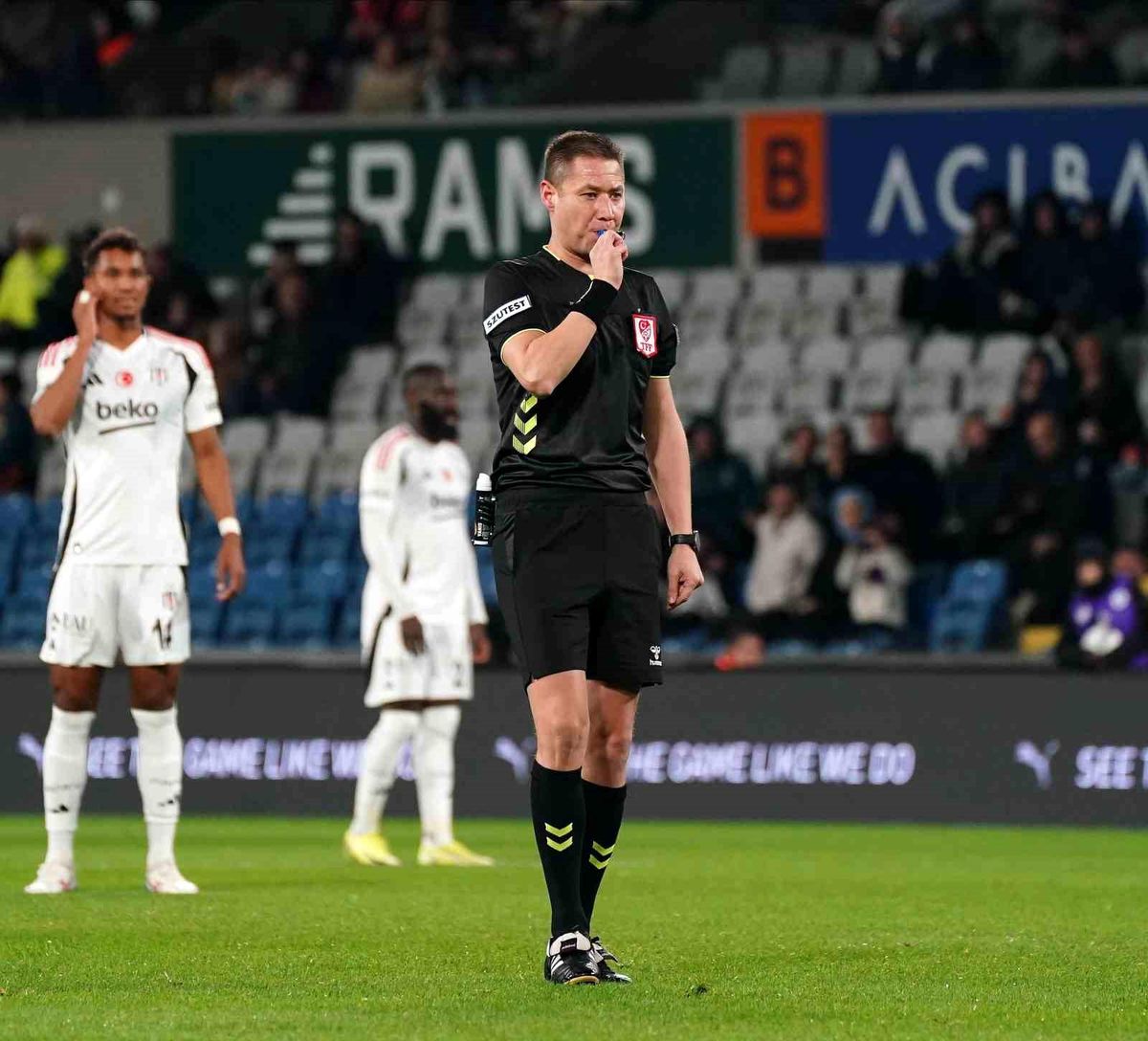 Başakşehir ve Beşiktaş İlk Yarısı Golsüz Beraberlikle Tamamlandı