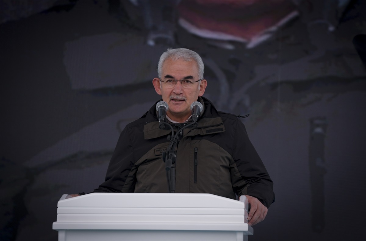 Ankara\'da fidanlar Gazze için toprakla buluştu