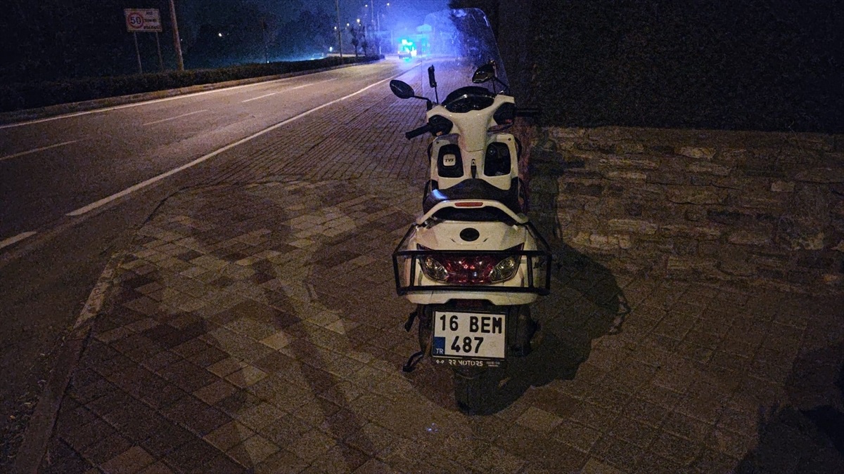 İnegöl\'de Motosiklet Kazası: 1 Yaralı Ağır