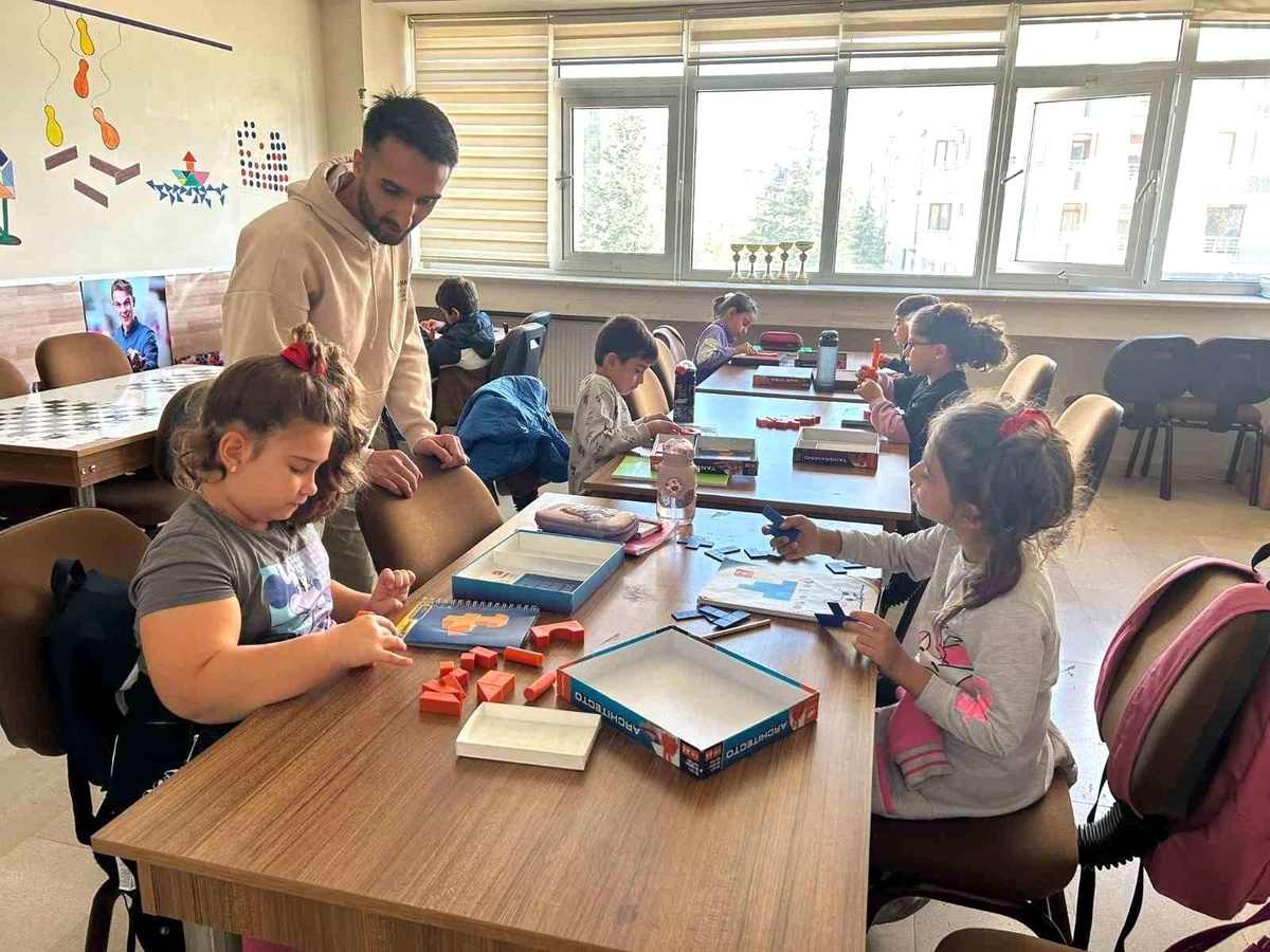 Elazığ\'da gençlik merkezleri yoğun talep görüyor