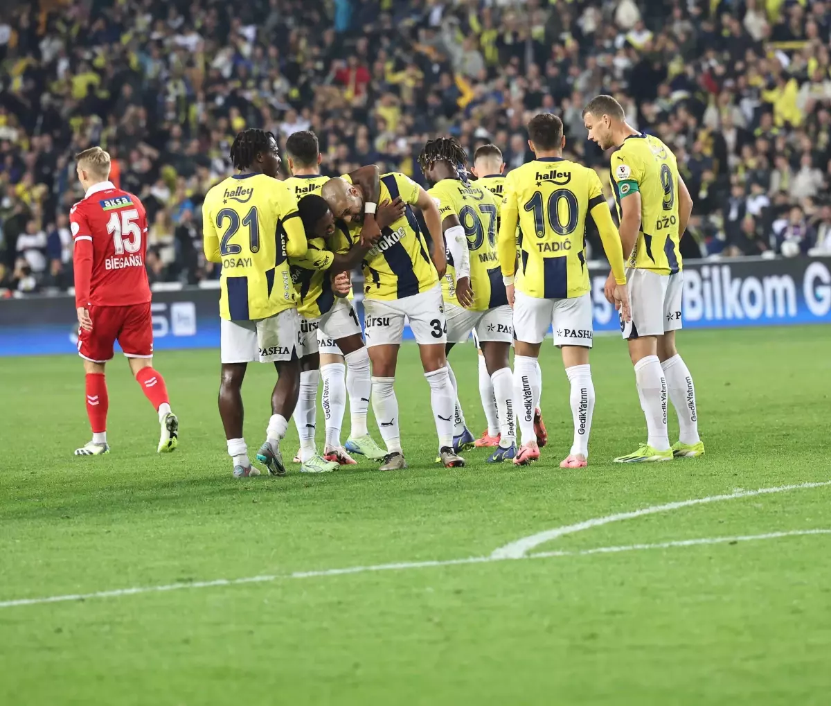 Fenerbahçe\'den 4-0\'lık Galibiyet