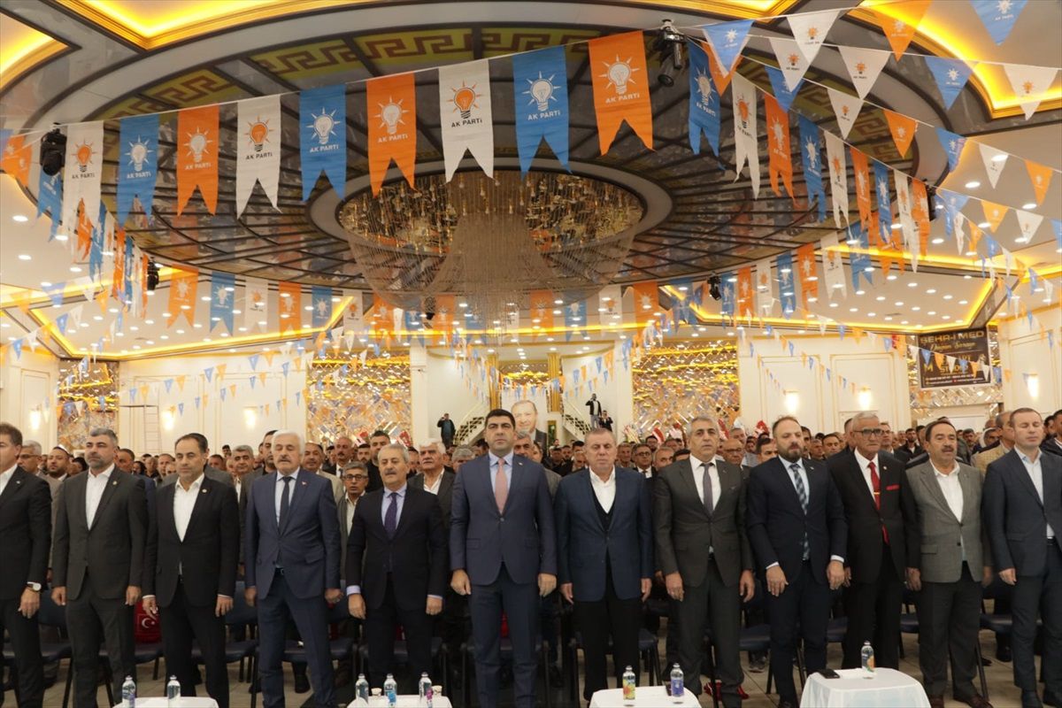AK Parti Mardin\'de İlçe Kongrelerini Tamamladı