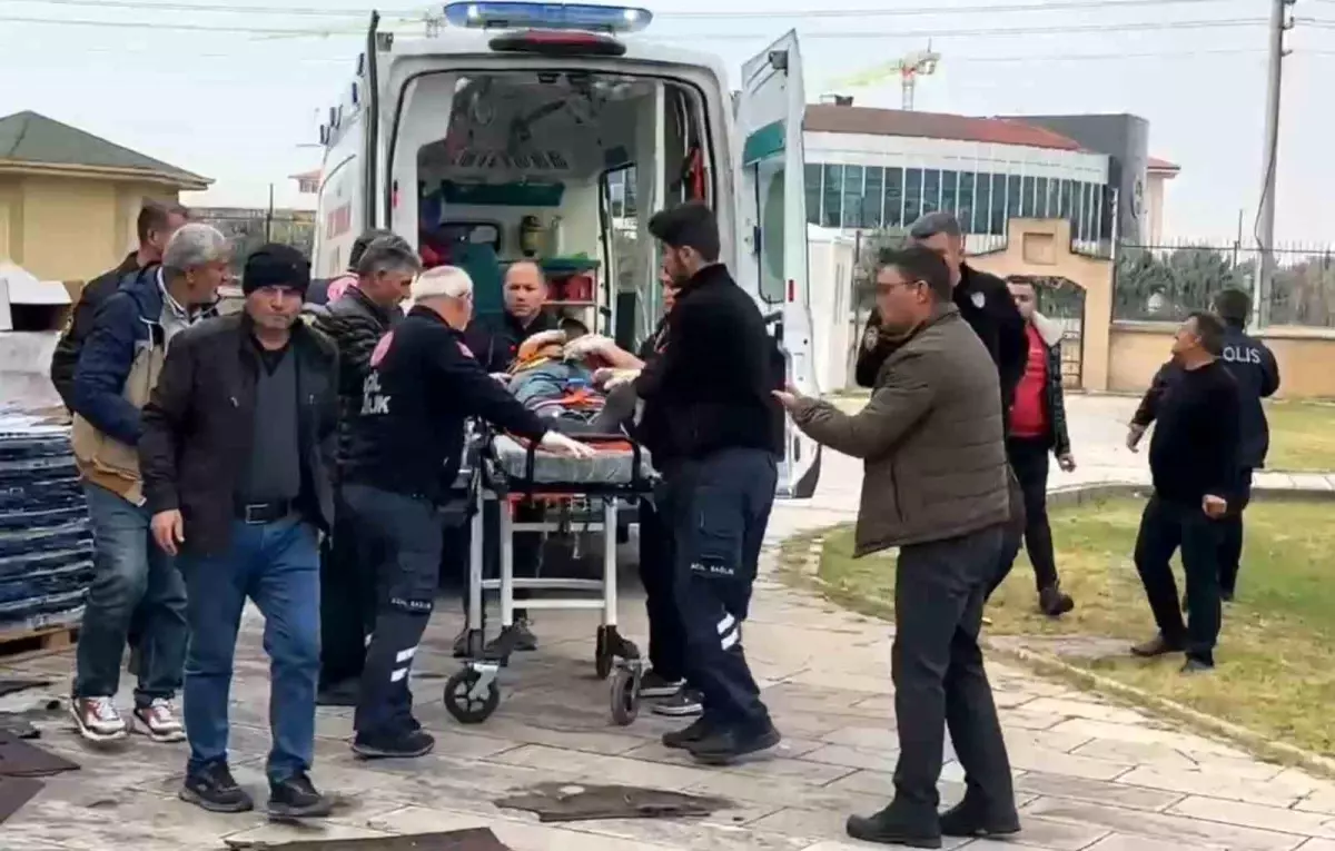 Aksaray\'da Müze Tadilatında İşçi Yaralanmaları