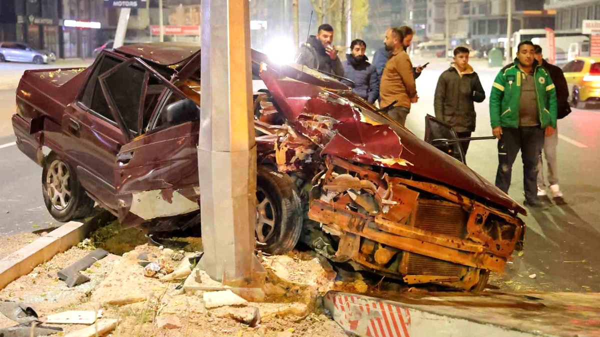 Aksaray\'da Feci Kaza: 2 Yaralı