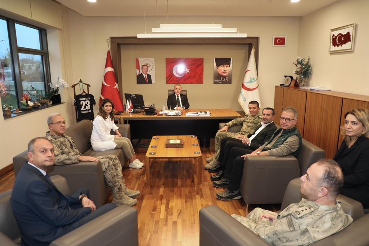Elazığ\'da Polis Memuru Yaralandı