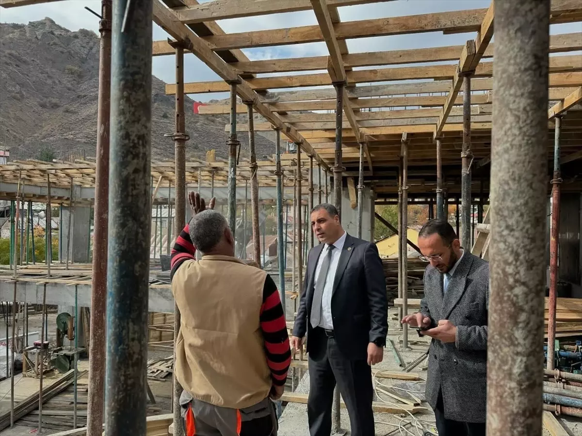 Başkan Sevinç Camii İnşaatında İncelemede Bulundu