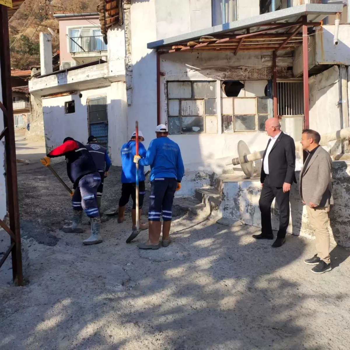 Babadağ\'da Yol Bakım Çalışmalarıyla Ulaşım Kolaylaşıyor