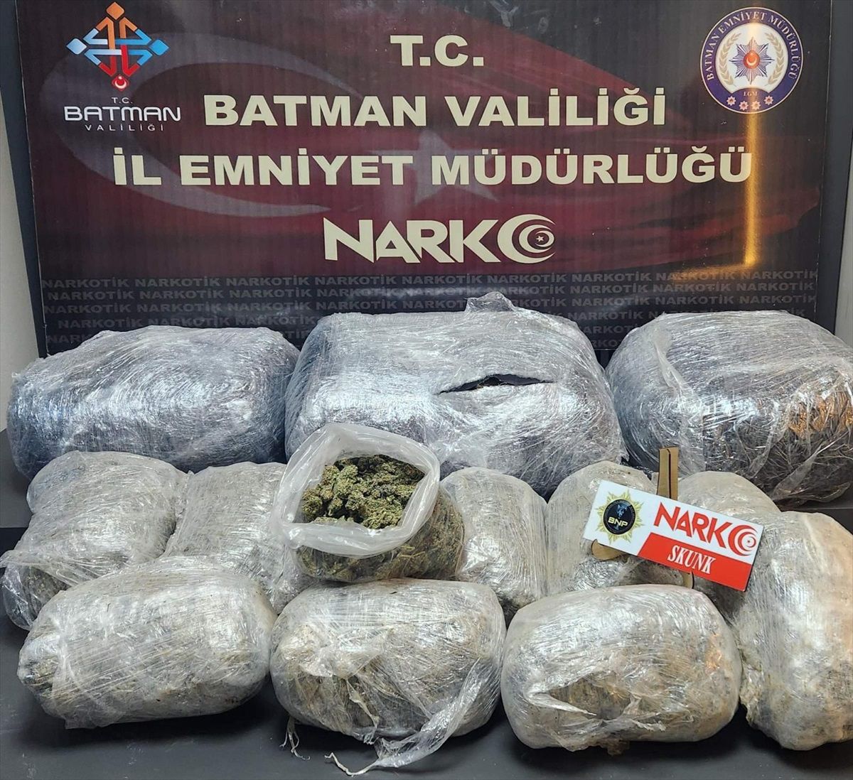 Batman\'da 27 Kilo Uyuşturucu Ele Geçirildi