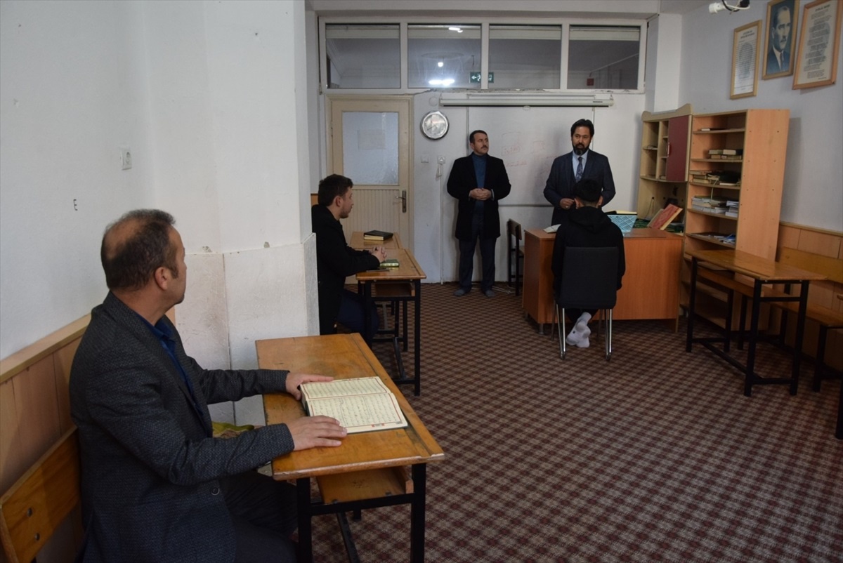 Din Görevlilerine Hizmet İçi Kurs