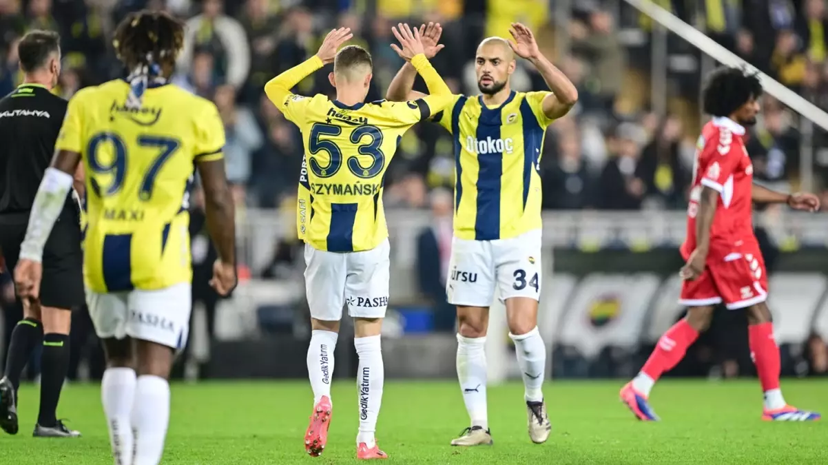 Fenerbahçe\'nin yeni yıldızı Amrabat dünya futbol tarihine geçti