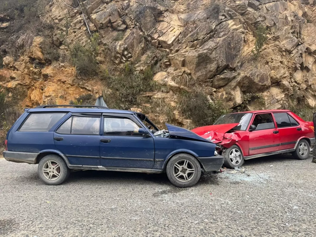 Giresun\'da Trafik Kazası: 6 Yaralı