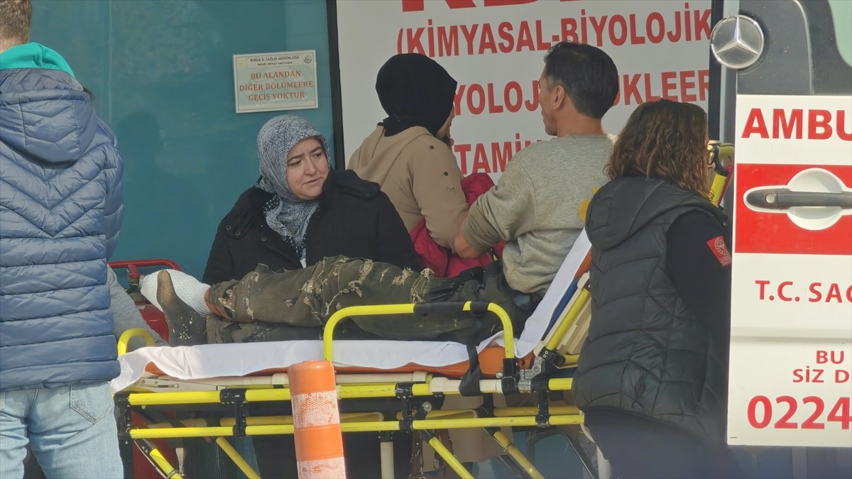 İnegöl\'de Motorlu Testere Kazası