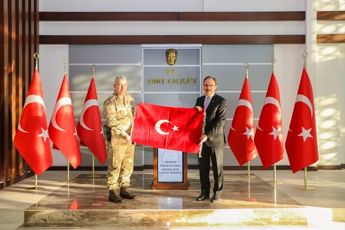 Orgeneral Kurtoğlu Siirt Valiliğini Ziyaret Etti