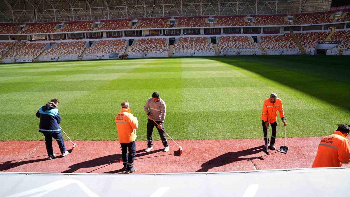 Malatya Stadyumu Yeniden Futbolseverlere Açılıyor