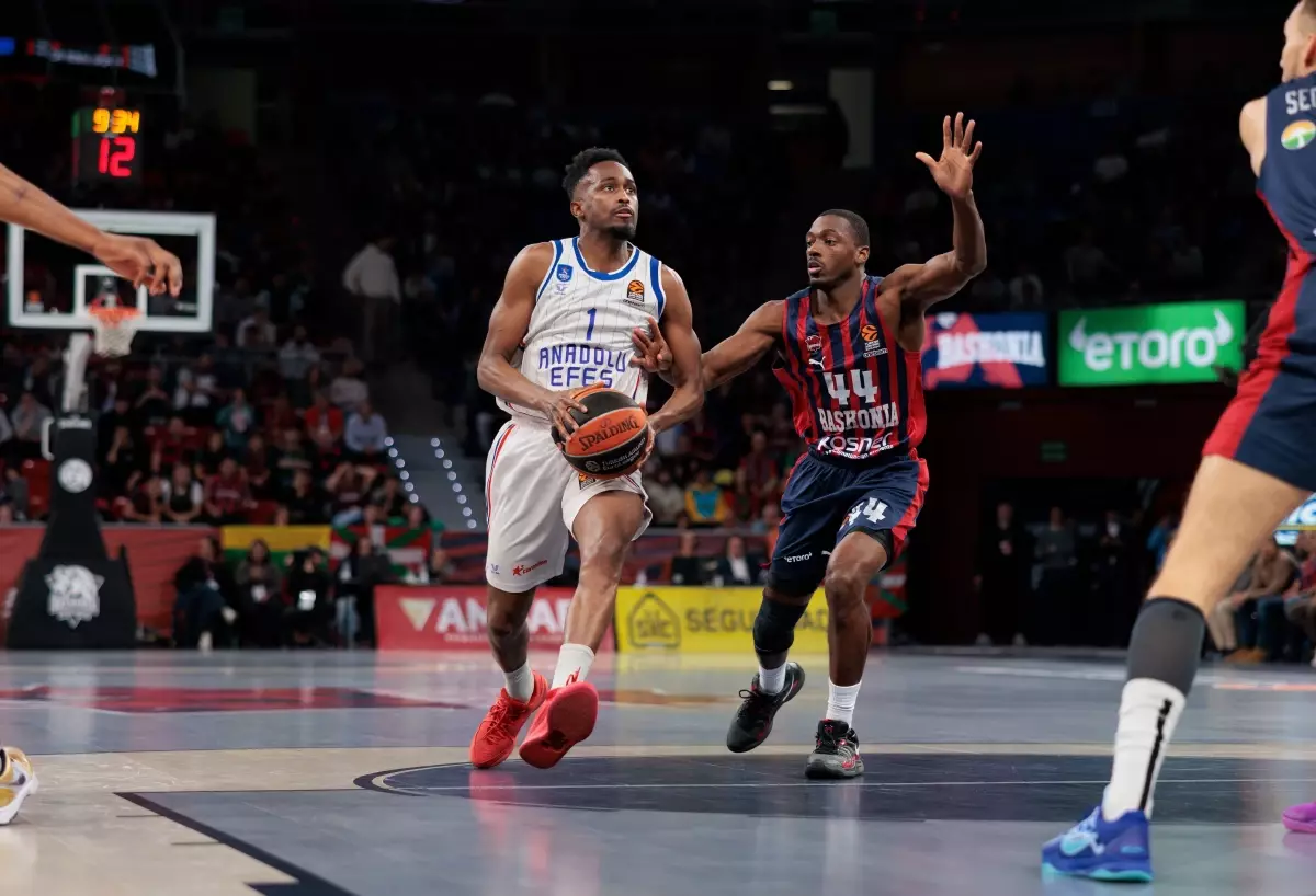 Anadolu Efes Baskonia\'yı Yendi