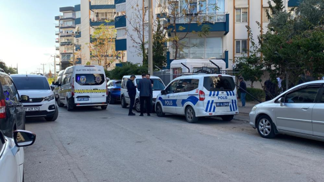 Antalya'da bir apartman dairesinde 3 kardeş ölü bulundu