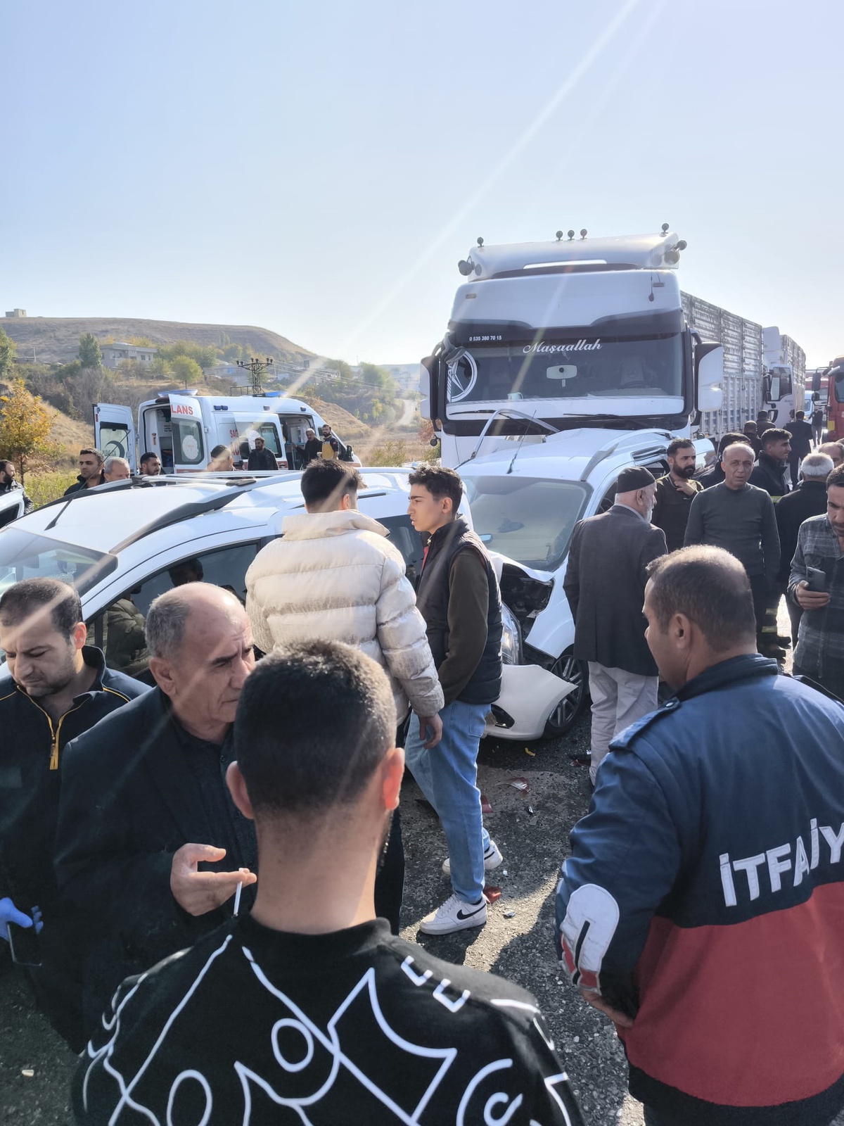 Diyarbakır\'da Zincirleme Kaza: 8 Yaralı