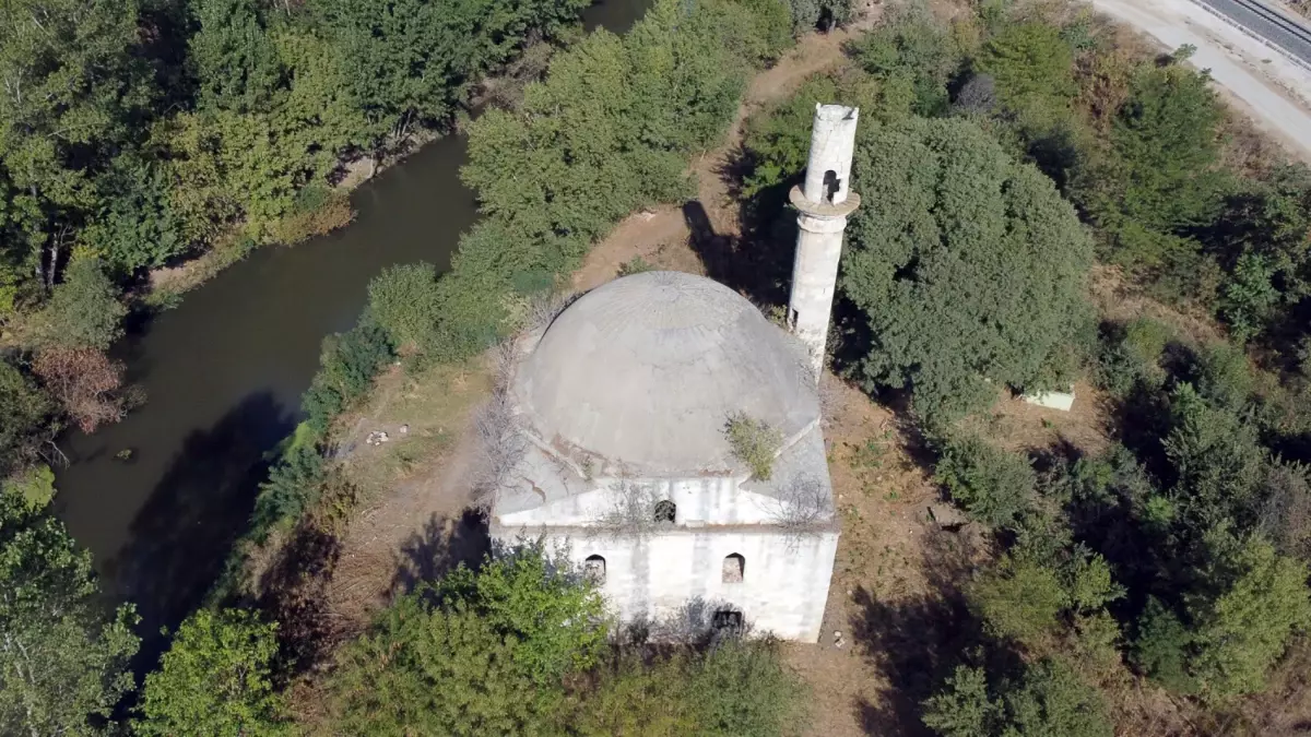 Edirne\'deki Tarihi Camide Restorasyon Başlıyor