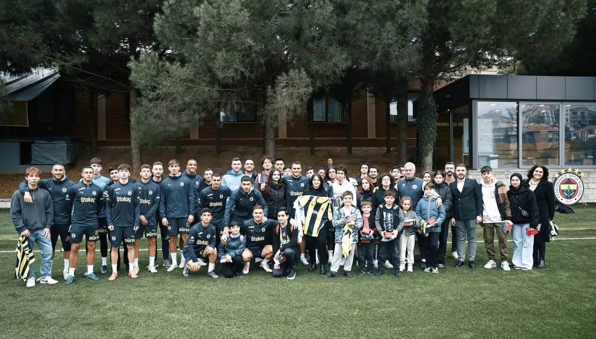 Mourinho ve Fenerbahçe, TED Çocuklarıyla Buluştu