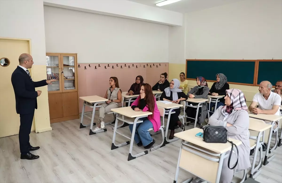 Maarif Modeli Ebeveyn Okulu Kursları Başlıyor