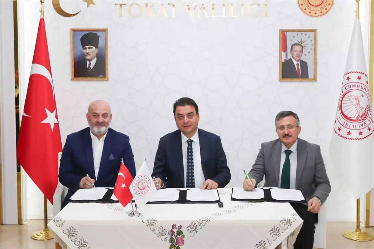 Turhal\'da Yeni Okul Protokolü İmzalandı