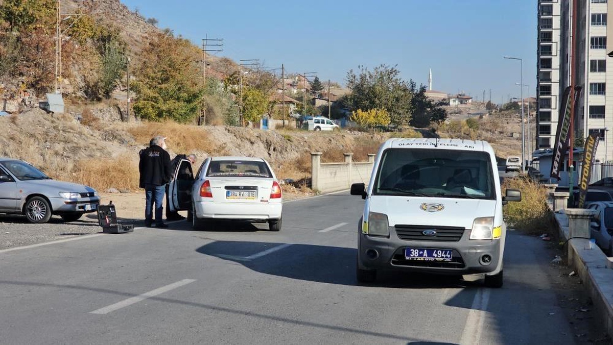 Kayseri\'de 13 Yaşındaki Çocuğa Bıçakla Saldırı