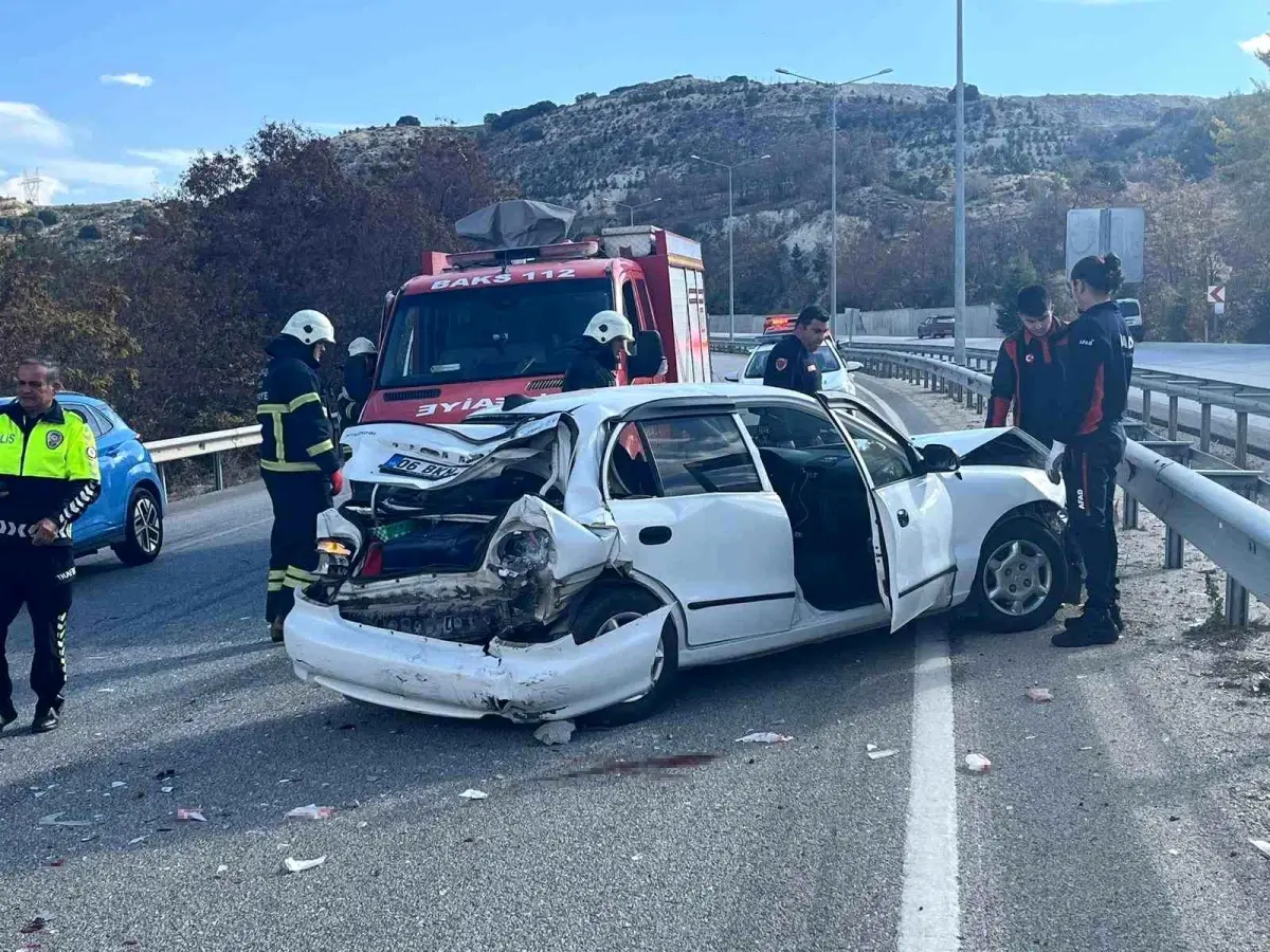 Burdur-Antalya Yolunda Zincirleme Kaza