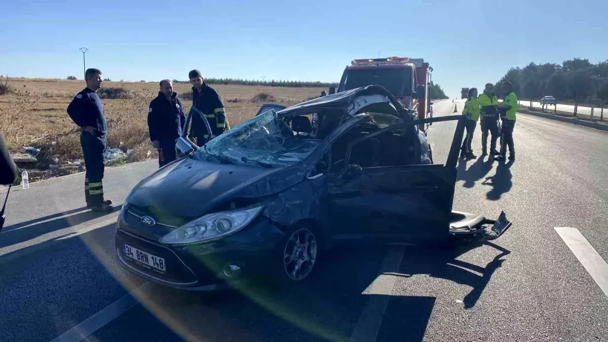 Çanakkale\'de Trafik Kazasında Hayatını Kaybeden Kadın Toprağa Verildi