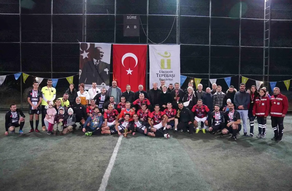 Tepebaşı Belediyesi\'nden Futbol Turnuvası: Cumhuriyet Kupası Sahiplerini Buldu