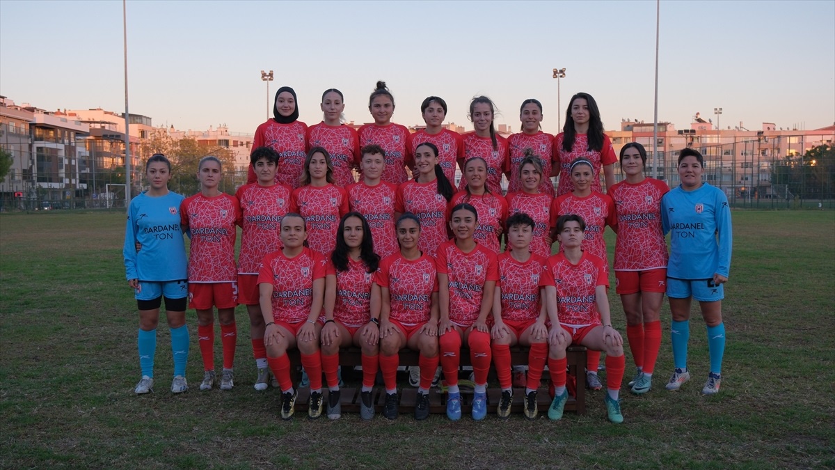 Dardanel Kadın Futbol Takımı\'nın 2024-2025 Programı Belli Oldu