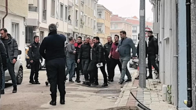 Karısını kemerle boğarak öldürdü, intihar etmek istedi