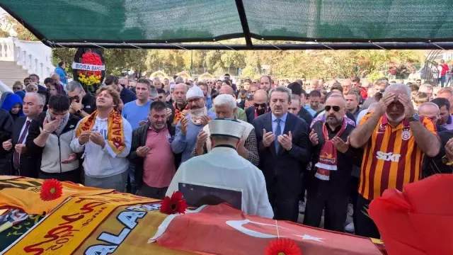 Galatasaray Sevdalısı minik Yiğit, son yolculuğuna uğurlandı