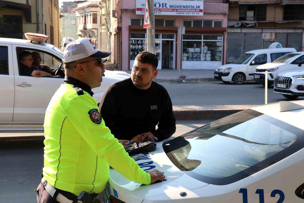 Adana\'da Gereksiz Kornaya Ceza