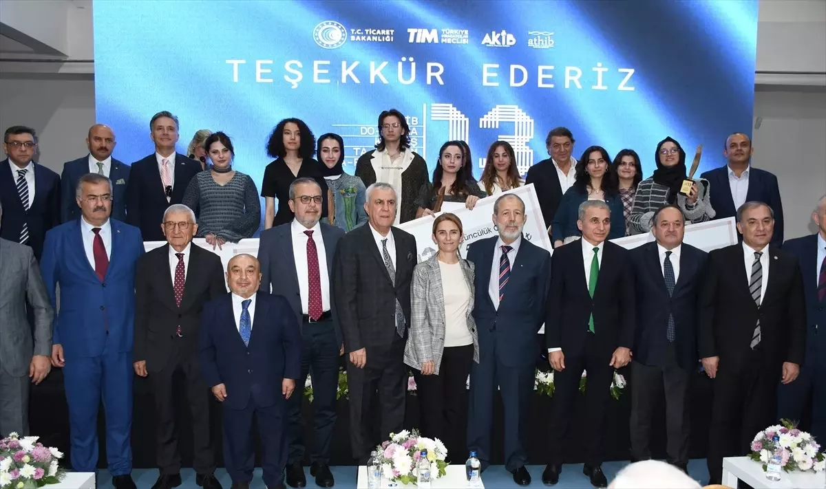 Adana\'da Tekstil Yarışması Ödülleri Sahiplerini Buldu