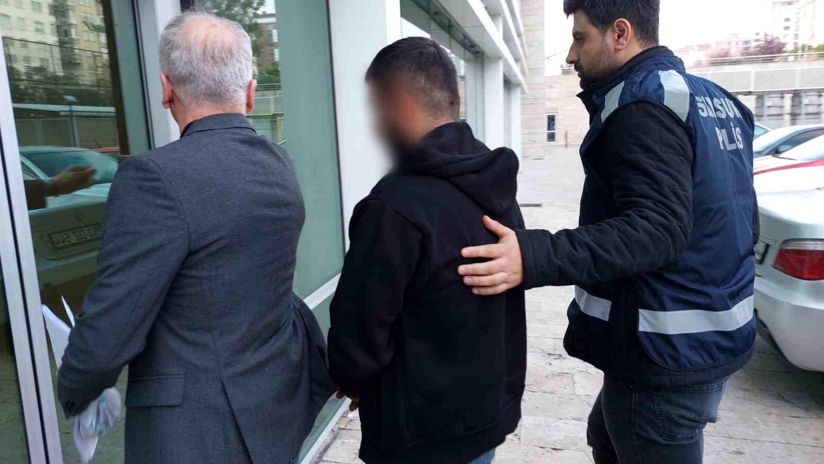Uyuşturucu Parası İsteyen Oğul Tutuklandı