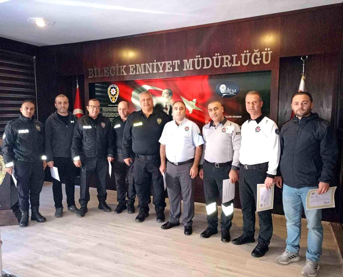 Bilecik\'te Başarı Belgeleri Verildi