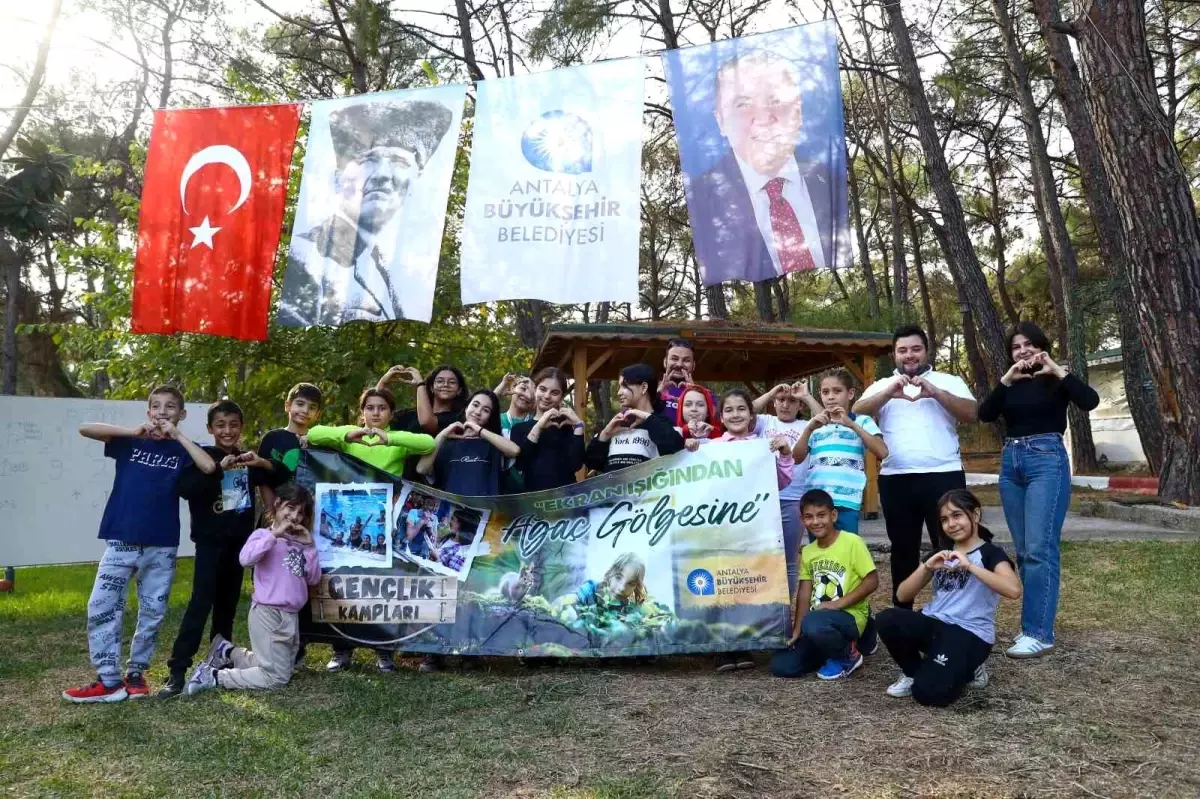 Antalya’da Gençlik Kampı: Ekran Işığından Ağaç Gölgesine